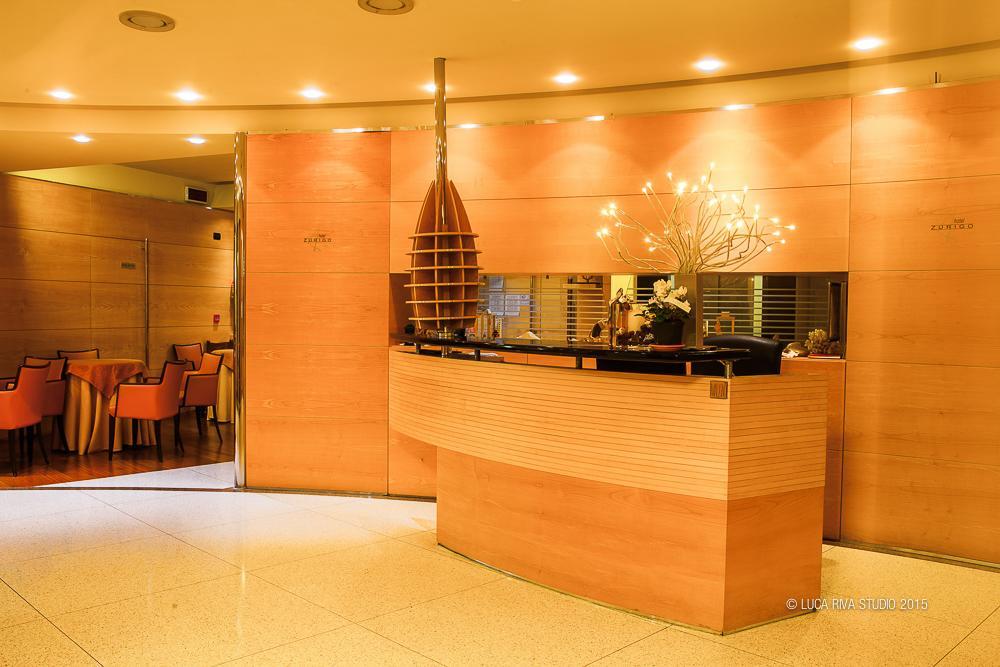 Hotel Zurigo Вараце Екстериор снимка