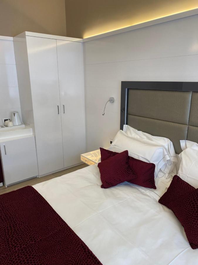 Hotel Zurigo Вараце Екстериор снимка