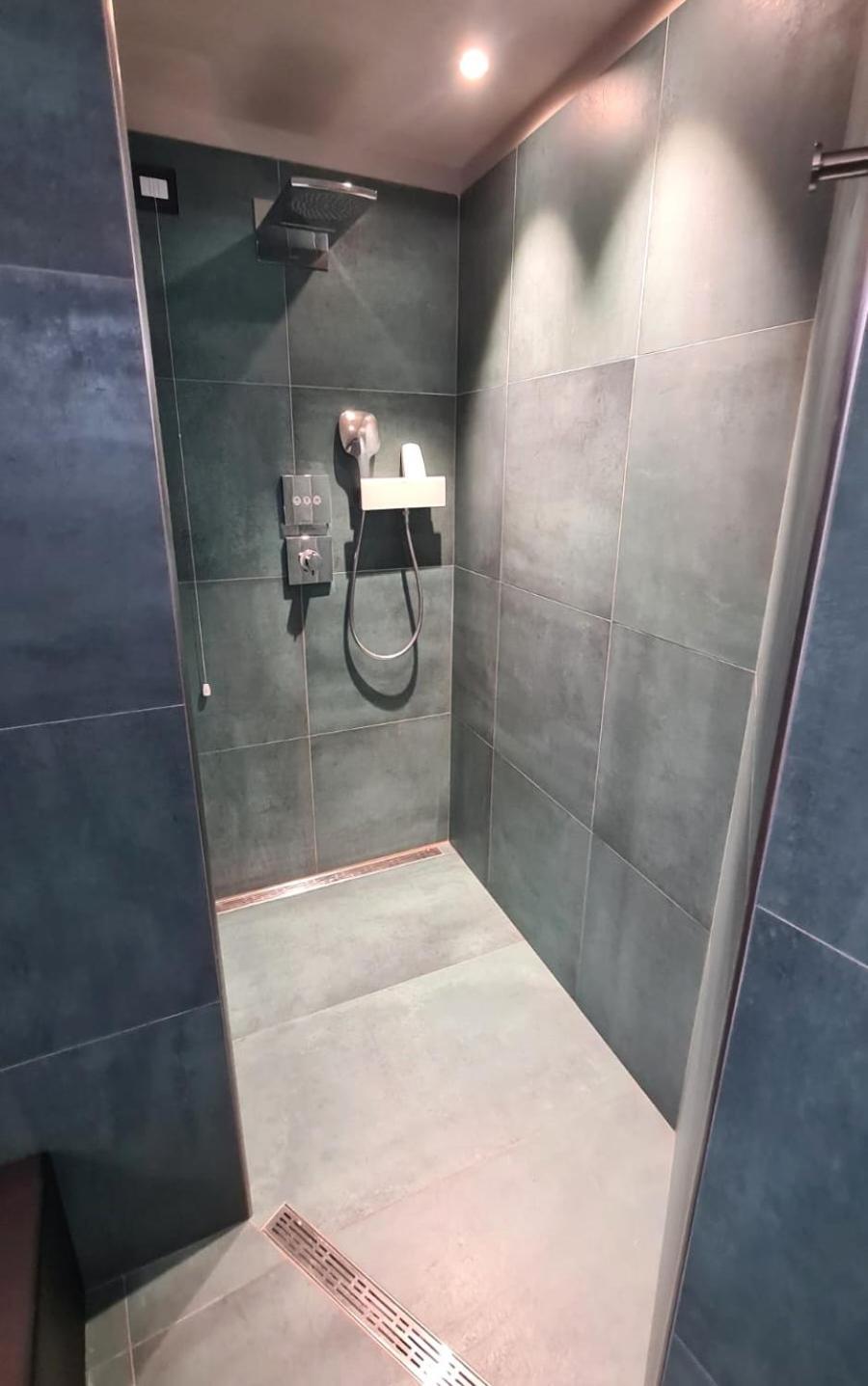Hotel Zurigo Вараце Екстериор снимка